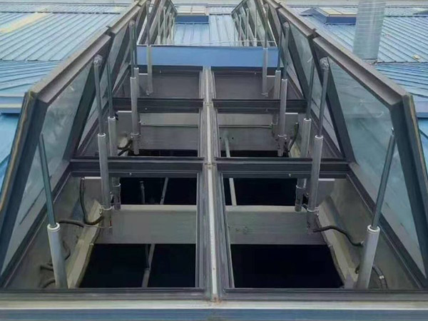 一字型電動排煙天窗